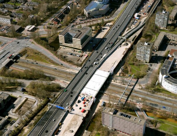 De A9 ter hoogte van Amstelveen van boven