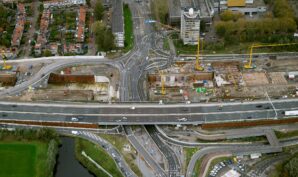 Luchtfoto van traject A9 ter hoogte van Amstelveen