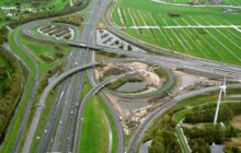Luchtfoto van traject A9 ter hoogte van Amsterdam